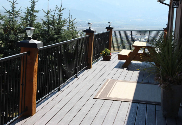 Powder-coated railing